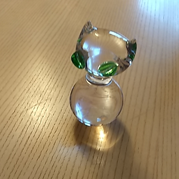 Beautiful clear glass cat paperweight green eyes - Picture 1 of 3